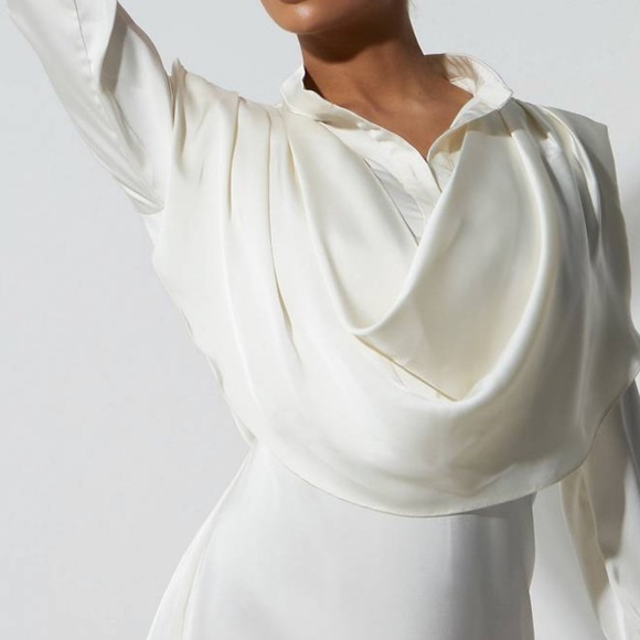 Dress - Picture 3 of 4